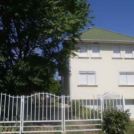 Aquaparti Apartmanok Hajdúszoboszló Exteriér fotografie