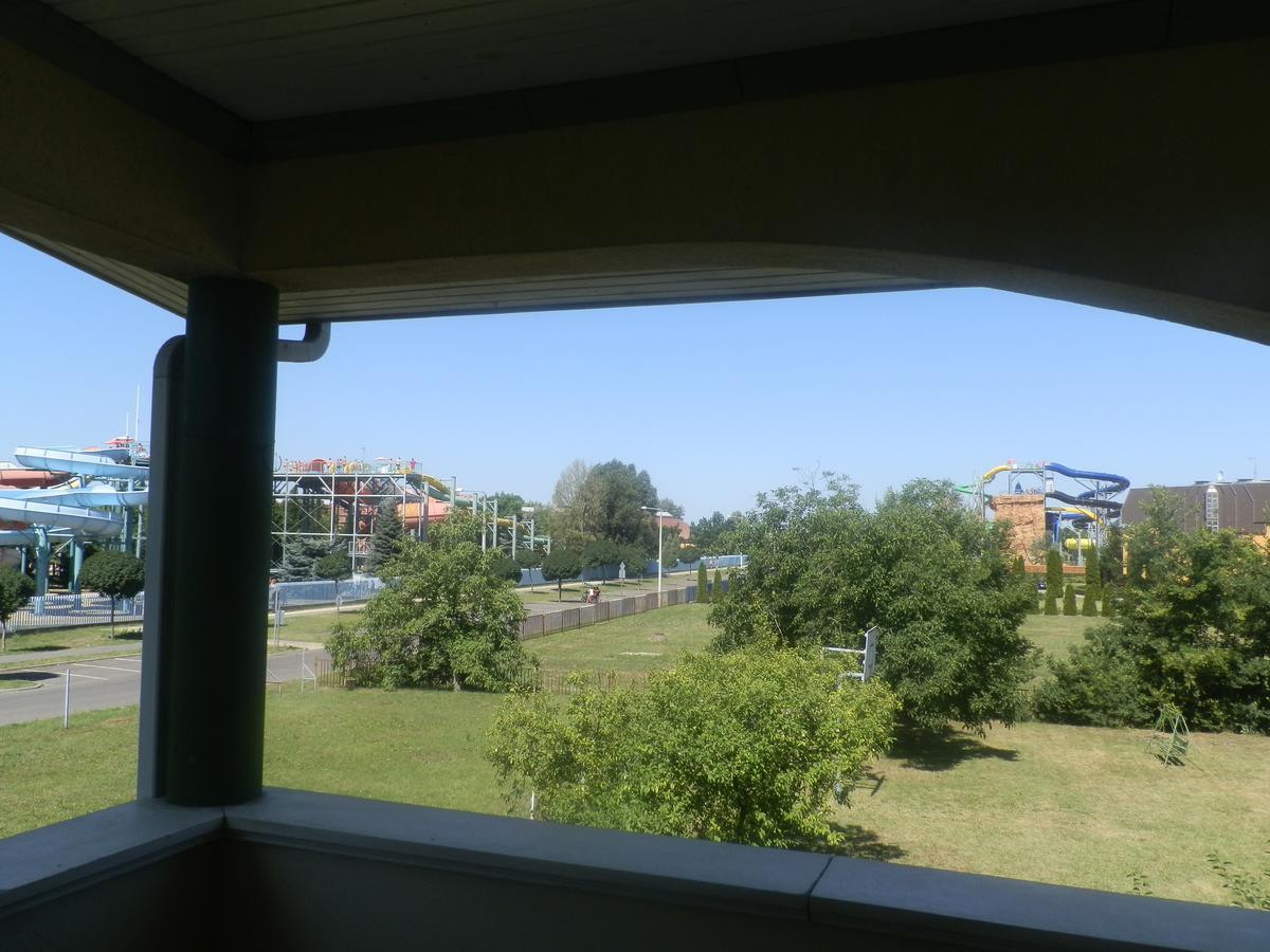 Aquaparti Apartmanok Hajdúszoboszló Exteriér fotografie